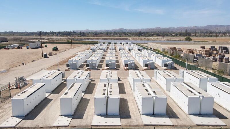 The Saticoy battery energy storage system helps reduce grid outages and delivers power during peak demand times without harmful air, water or noise pollution. (Arevon)