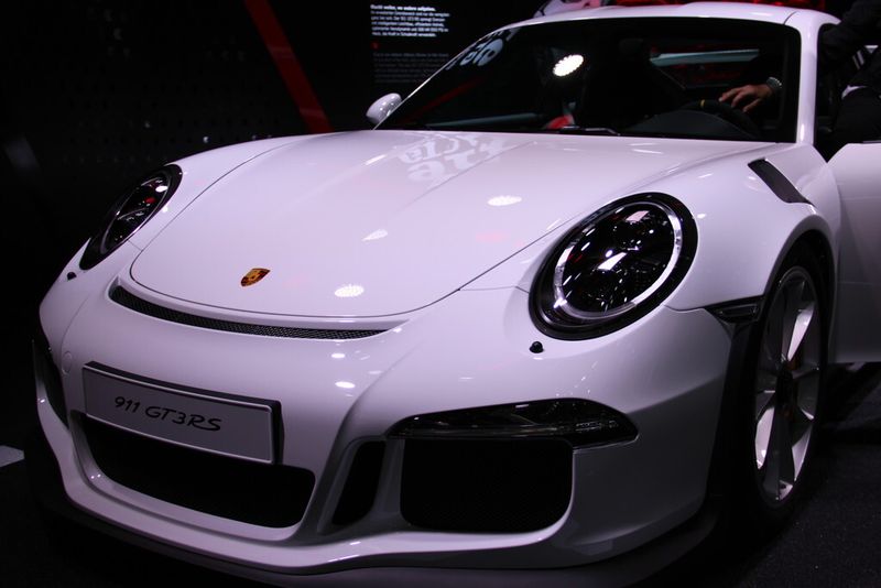 … die Automobilfans ins Schwärmen. (Bild: Itasse)