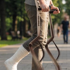 The crutch replicates the natural, biomechanical movement pattern of the human body.(Source:  Leon Kast)