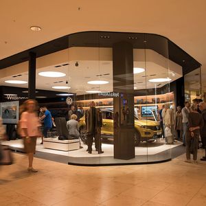 Das Hamburger Autohaus Petschallies betreibt den deutschlandweit ersten VW-Citystore.