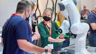  (PUNCTUM / Alexander Schmidt)