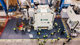 Die Veranstaltung bot eine fokussierte Plattform für technischen Dialog, Zusammenarbeit und Wissenstransfer – mit klarem Schwerpunkt auf die präzise Fertigung von Bipolarplatten in skalierbaren Stückzahlen. Bipolarplatten zählen zu den anspruchsvollsten Komponenten in (Bild: Aida)