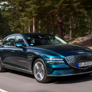 Dank 800-Volt-System kann der G80 an einer 350-kW-Säule in 22 Minuten von 10 auf 80 Prozent geladen werden.(Bild:  Genesis)