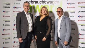 Joachim Heim (links, Director 
Network Performance bei Dekra 
Automotive Solutions), Britta 
Peters (Key Account Managerin Digital bei Santander Deutschland) und Daniel König (Director Sales Germany & Marketing Europe, Real Garant) sind Juroren und Partner des Gebrauchtwagen Awards. (Bild: Stefan Bausewein)