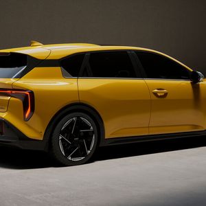 Anfang 2026 soll der Ceed-Nachfolger bei den deutschen Kia-Händlern starten.(Bild:  Kia)