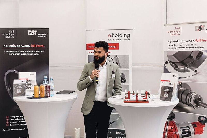 Neel Sheth Technischer Leiter  der Dauermagnet-Systemtechnik weiss alles  über Dauermagnetkupplungen (Bild: Stefan Bausewein)