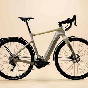 Auch auf Carbonrahmen basierend kostet die günstigere Variante 5.200 Euro.(Bild:  Bianchi)