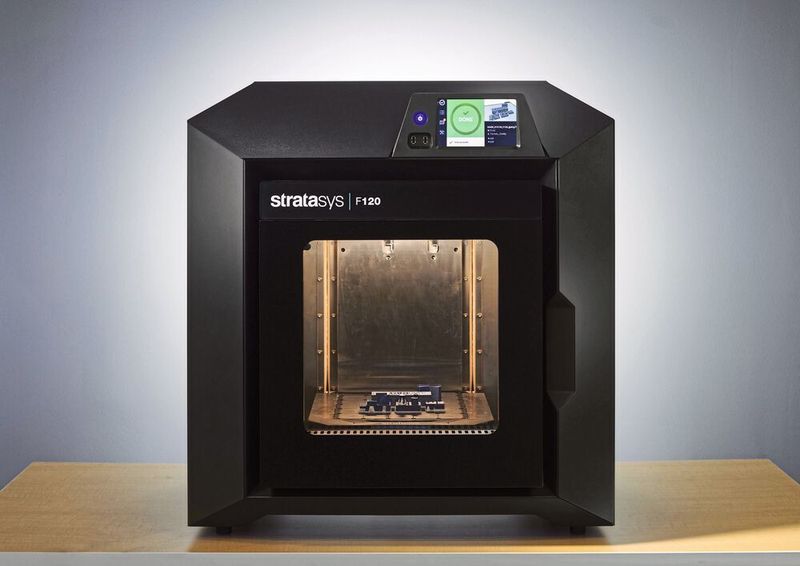  (Stratasys)