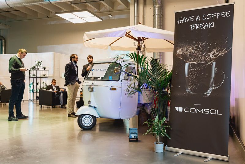 In der Comsol-Kaffeelounge stand jederzeit ein Barista bereit.  (Bild: Stefan Bausewein - VCG)