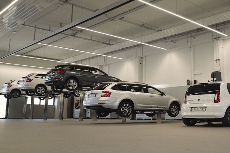 Neben Skoda-Fahrzeugen sollen auch VW-Modelle betreut werden. Schmolck hat für die Wolfburger einen Servicevertrag abgeschlossen. (Bild: Schmolck)