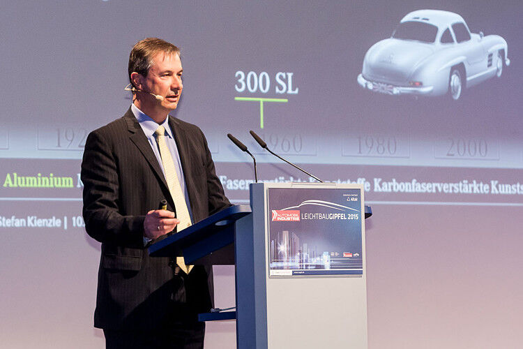 Dr. Stefan Kienzle, Daimler AG: „Der Wettbewerb zwischen Werkstoffen und Fertigungsverfahren verschärft sich.“ (Foto: Stefan Bausewein)