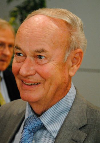 Gern gesehener Gast: Walter Stoy, Ehrenpräsident des Kfz-Gewerbes Bayern. (Baeuchle)