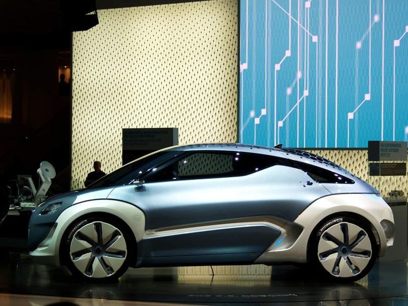 Der Renault Zoe besitzt die Abmessungen der Kompaktklasse und kann vier Personen befördern. (Archiv: Vogel Business Media)
