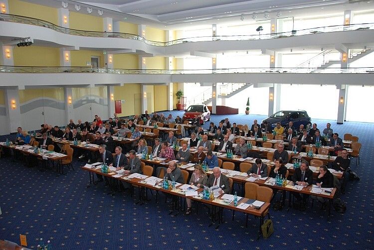 Rund 100 Opel-Servicepartner und –Vermittler fanden den Weg nach Kassel zum Infotag der Igedos. (Foto: Rosenow)