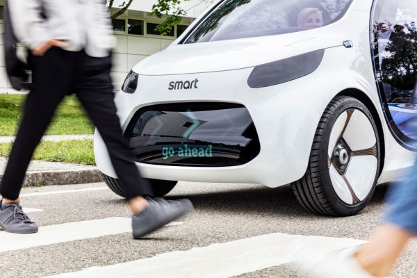 Das autonome Konzeptfahrzeug smart vision EQ fortwo: So sieht das Carsharing der Zukunft aus.  (Daimler)