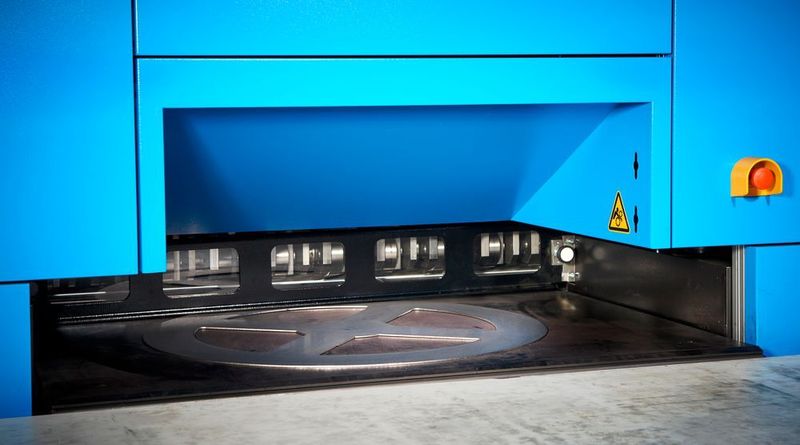 Die neuen Teilerichtmaschinen von Burghardt+Schmidt decken den Anwendungsbereich von 0,4 bis über 40 mm ab.  (Burghardt+Schmidt)