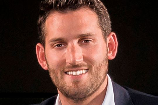 Kumpan-Geschäftsführer Philipp Tykesson: „Es reicht nicht, wenn sich Autohäuser einen Roller in den Schauraum stellen. Es braucht spezialisierte Verkäufer, die das Geschäft vorantreiben.“(Bild:  Tim Knoppik)