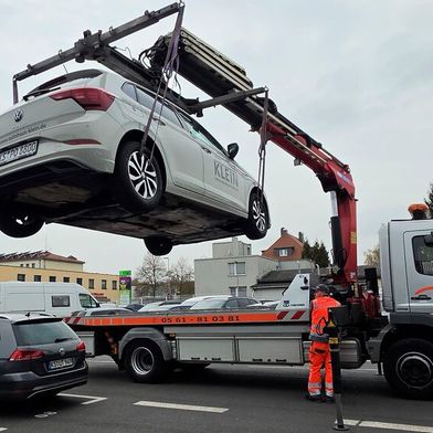 Zehn Fahrzeuge fahren bei Klein im Abschleppdienst. Insgesamt sind 15 Mitarbeiter in dieser Sparte tätig. (Bild: Mauritz – VCG)