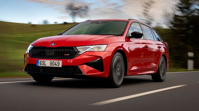 ... und im Halbprofil (Bild: Skoda)