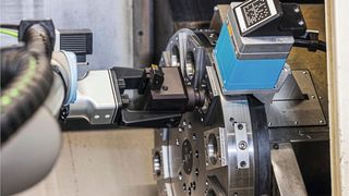 Bild 7: Automatischer Wechsel von PTI-Haltern mit Cobot in PTI-Revolverscheibe. (Bild: Schaeffler)