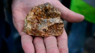 Europa ist bei Seltenen Erden abhängig von China und anderen Ländern. Das könnte sich durch einen Fund an Seltenen Erden in Nordschweden bald deutlich ändern, sagt der VDI. Gleichzeitig werden Projekte gestartet, die die Resilienz der EU und Deutschland stärken sollen. (Bild: Chu Manchi)