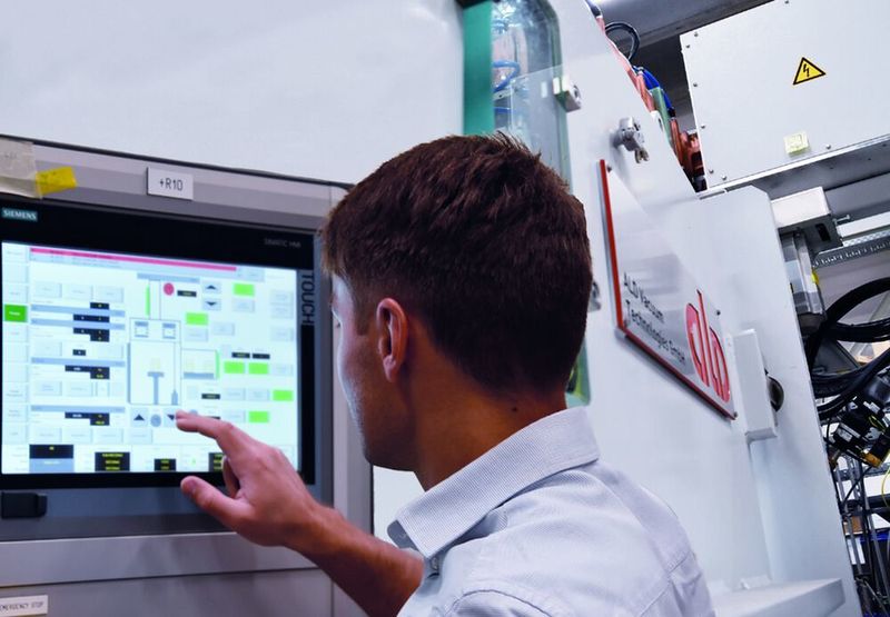 The semi-automated system can be operated and configured conveniently and intuitively via human-machine interface. (ALD Vacuum Technologies )