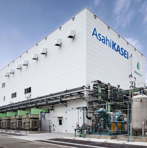 Asahi Kasei's multi-module hydrogen pilot plant in Kawasaki. 