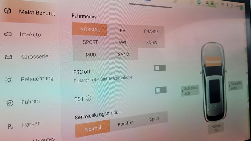 Warum allerdings manchmal trotz vorsichtiger Fahrweise und bei gut gefülltem Akku  im EV-Modus der Verbrenner anspringt und sich auch nicht per Knopfdruck wieder abschalten lässt, ist nicht so ganz klar. (Bild: Wehner - VCG)
