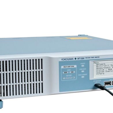Leistungsanalysator: Der WT1500 nimmt in zwei Höheneinheiten (88 mm) bis zu vier Leistungselemente auf und misst Spannungen bis 2.000 V DC direkt und ohne externen Spannungsteiler. (Bild: Yokogawa)