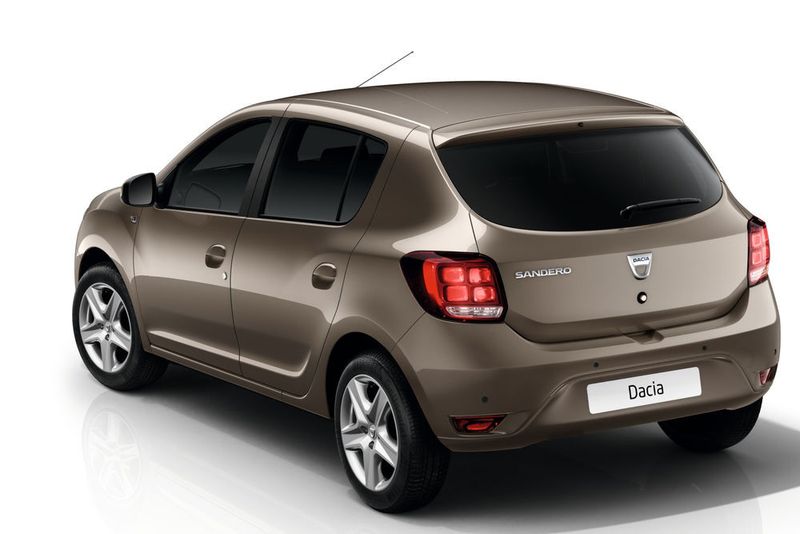 Unter anderem hat der Dacia Sandero eine neue Rückleuchten erhalten. (Dacia)