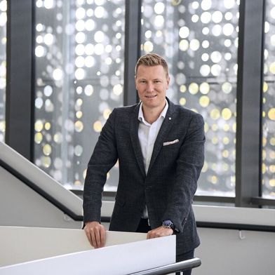 Christoph Geigges is President and CEO of Walter AG. Headquartered in Tübingen (Germany), the company is one of the world’s leading suppliers of precision tools for metalworking. Under Geigges’ leadership, this long-established company is increasingly transforming itself from a tool manufacturer into an engineering partner that supports the entire manufacturing process. (Image: Walter AG)