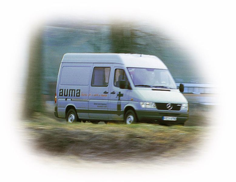 1986: In Köln entsteht ein neues, großes Service Center für Inbetriebnahme, Wartung und Störungsdienst. Hier wird der Kundendienst deutschlandweit organisiert. (Auma)