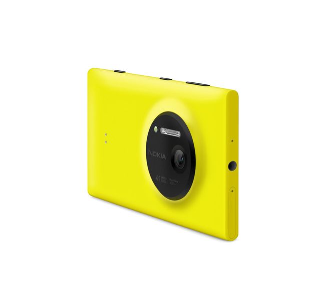 Das Lumia 1020 misst 130,4 x 71,4 x 10,4 Millimeter und wiegt 158 Gramm. (Bild: Nokia)
