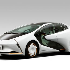 (Toyota)