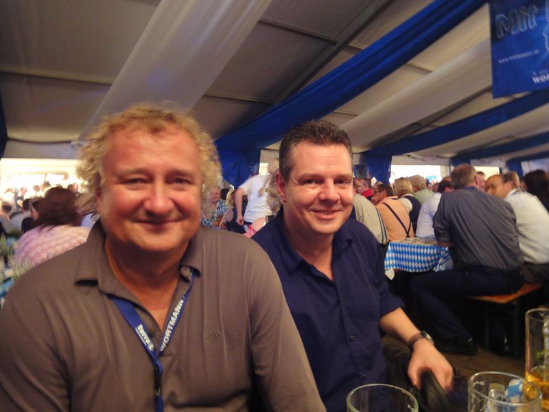 Joachim Paggen, Maxcom, und Thomas Fischer, ActionIT (v.l.) (Archiv: Vogel Business Media)