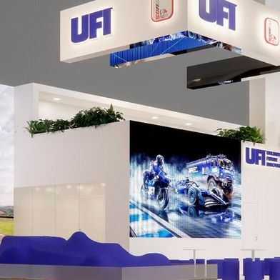 Im Zentrum des Messeauftritts stehen neue Reparatursätze für Automatikgetriebe, in die laut Aussteller Erkenntnisse aus dem Rennsport einfließen. (Bild: UFI)