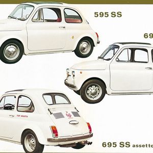 Den ab 1957 gebauten Kult-Kleinwagen Fiat 500 schärfte Abarth zum 595 und 695 Esseesse. Ab September 1963 gab es den 595, mit mehr Hubraum und folglich mit 27 PS mehr Leistung. Diese Modelle waren sehr erfolgreich: Innerhalb von vier Monaten waren die 1.000 Einheiten, die für die Homologation nötig waren, gebaut und verkauft. Später kam der 595 SS auf 32 PS, dann, mit dem Solex-34-PBIC-Vergaser, sogar auf 34 PS. Und schließlich erschien noch der 695, zuerst einfach mit mehr Hubraum und gleicher Leistung, doch dann auch als 695 SS mit 38 PS.(Bild:  Abarth_Stellantis)