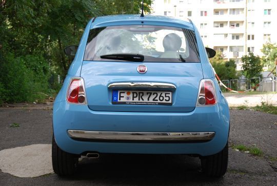 Mit 85 PS zeigt der knuffige Kleine selbst größeren Autos beim Ampelstart sein Heck. (Archiv: Vogel Business Media)