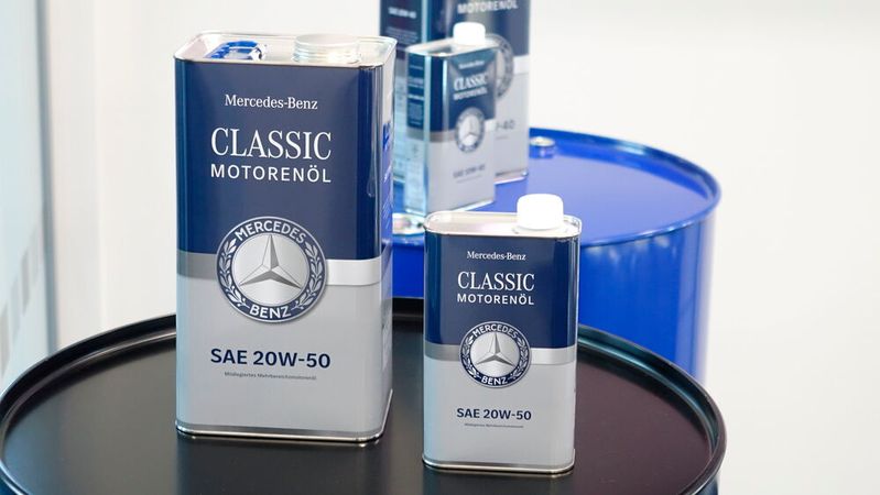 Anders als „normale“ bzw. Genuine-Motoröle: die neuen Classic-Motoröle von Mercedes-Benz Heritage aus dem Hause Fuchs Lubricants.(Bild:  Dominsky – VCG)