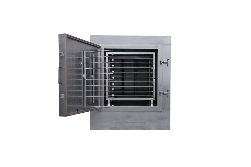 Extractable shelves version guarantees total accessibility to all the internal surfaces exposed to the process. (Italvacuum)