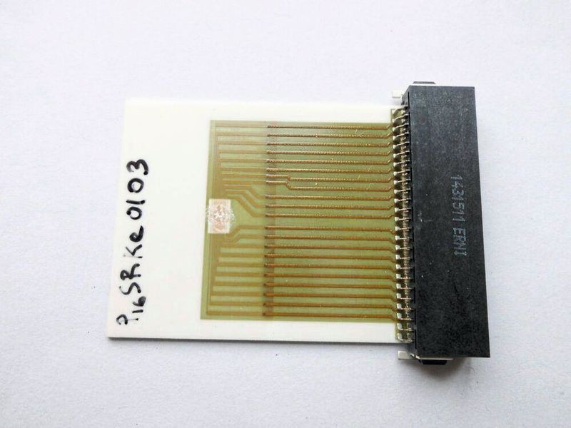 Die elektronische Nase ist ein Sensorchip, auf dem Nanodrähte mit Gerüchen – also komplexen Gasgemischen – reagieren. (Martin Sommer, KIT)