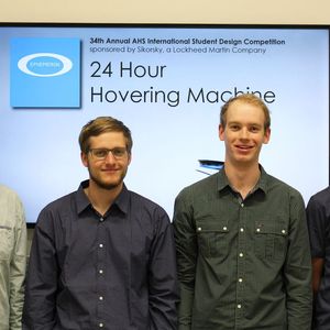 Malte Blask, Rouven Weg, Nick Neubert und Hagen Hagens studieren Carbontechnologie an der PFH in Stade und haben die Designstudie "Ephemeron" entwickelt.