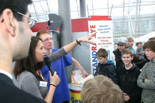 Zu jeder vollen Stunde hat sie aber eine besondere Aufgabe: (Archiv: Vogel Business Media)