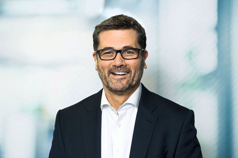 Die Greiner Bio-One GmbH hat mit Dr. Thomas Krüger einen neuen Verkaufsleiter Bio-Science Deutschland. Krüger bringt neben seinem wissenschaftlichen Hintergrund viel Erfahrung im Vertrieb und im Produktmanagement in der biomedizinischen Forschung und Diagnostik mit. (Greiner Bio-One / David Korinek)