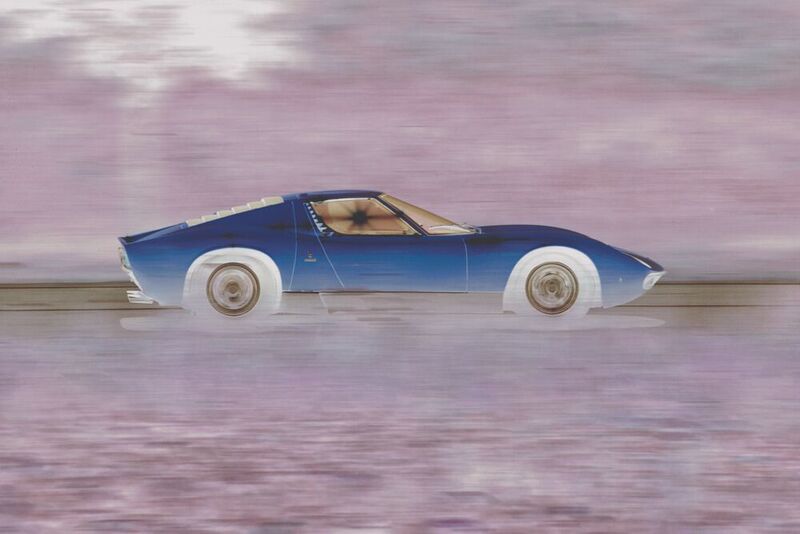 Die Höchstgeschwindigkeit lag bei dem Modell mit 324 kW/440 PS bei rund 300 km/h. Das Modell durchbrach als erstes mit V12-Motor diese Marke und war damit über jeden Zweifel erhaben. (Lamborghini)