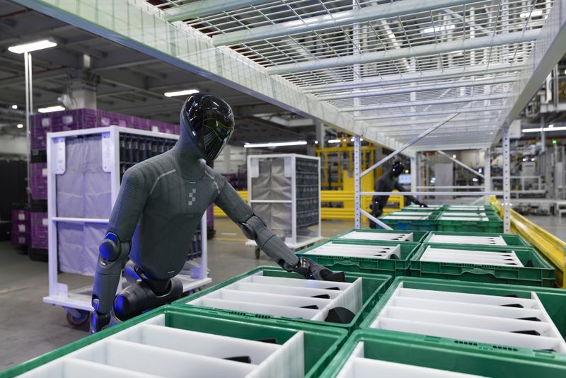 Der Vorteil humanoider Robotik wird als wertschöpfende Ergänzung bestehender Automatisierung verstanden. (Bild: BMW Group)