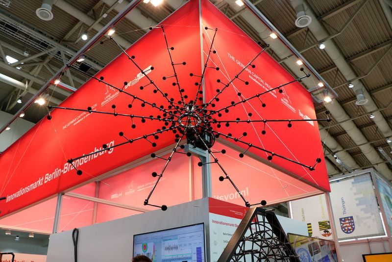 Einsatzgebiete für die Kameras erstrecken sich von Anwendungen im Freifeld über das Akustiklabor und die akustische Qualitätssicherung bis hin zum rauen Industrieeinsatz.  (K.Juschkat/konstruktionspraxis/elektrotechnik)