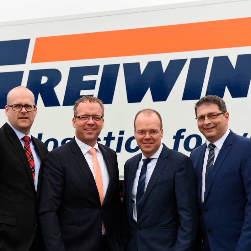 Die Greiwing-Geschäftsführung (v.l.n.r.: Matthias Gehrigk, Jürgen Greiwing, Roland Greiwing und Matthias Geiß) bei der Eröffnung des neuen Standorts in Burghausen.