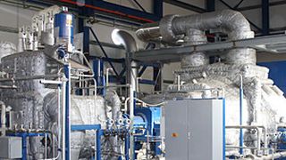 Die MAN Marc-R-Dampfturbine mit Zwischenüberhitzung kommt erstmals im Turbo-Generator-Strang des Solar-Biomasse-Hybridkraftwerks in Les Borges Blanques zum Einsatz. (Bild: MAN Diesel & Turbo)