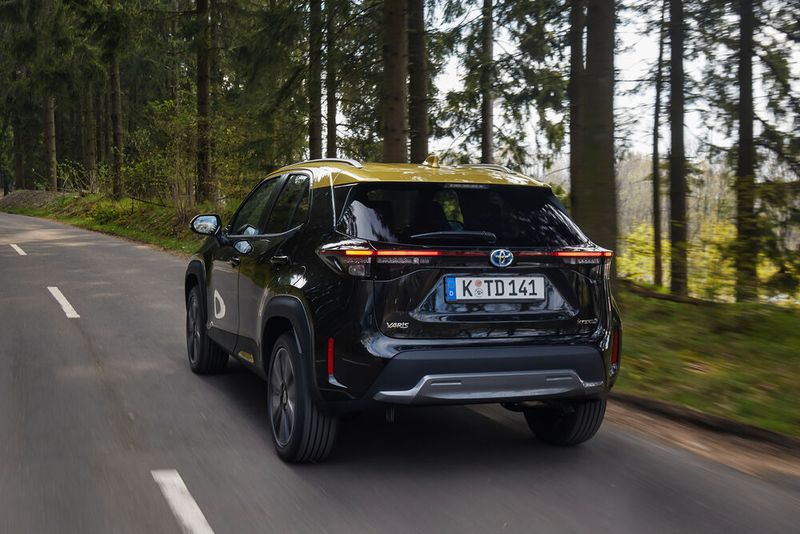 Ein schickes Detail sind die feinen LED-Streifen in den Rückleuchten. (Bild: Toyota)